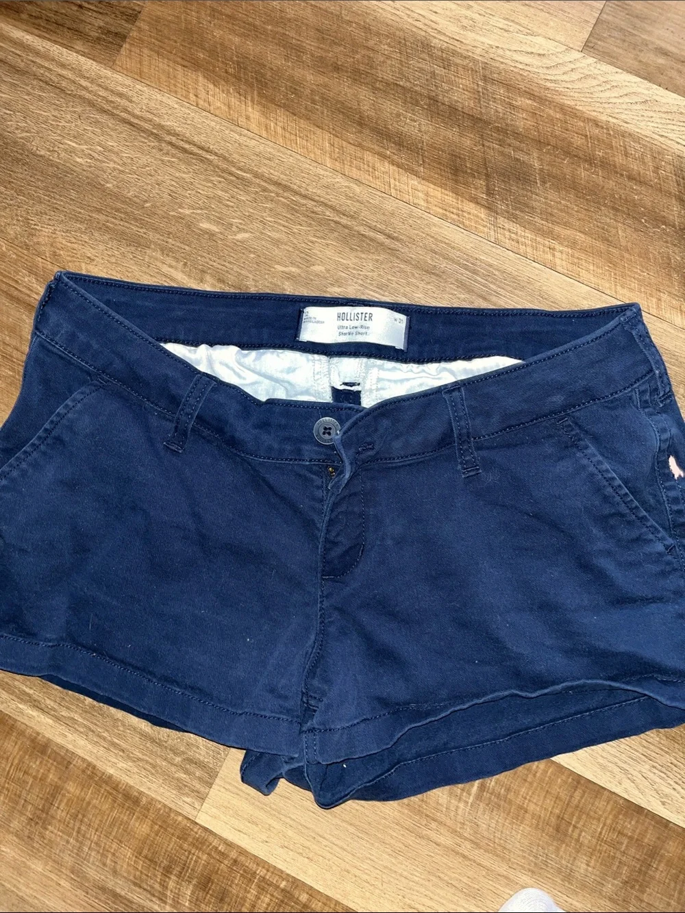 Hollister Navy High-Waist Back-Pocket Women’s Shorts